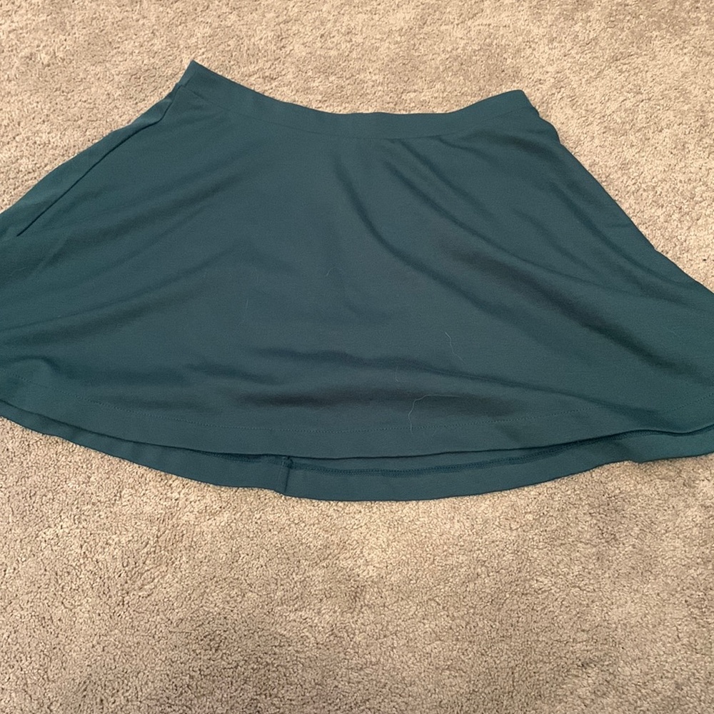 Loose green mini skirt